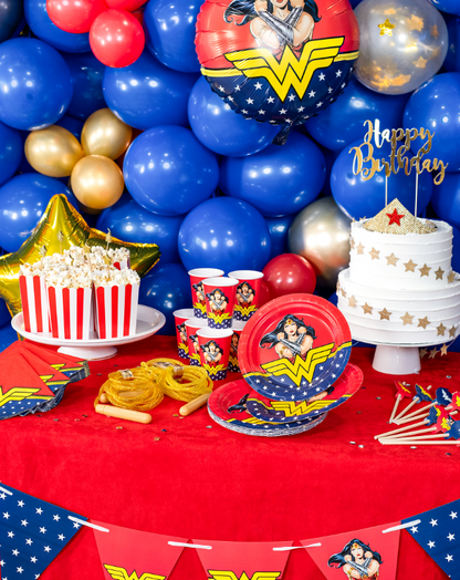 Assiettes en carton FSC® Wonder Woman™ 23 cm