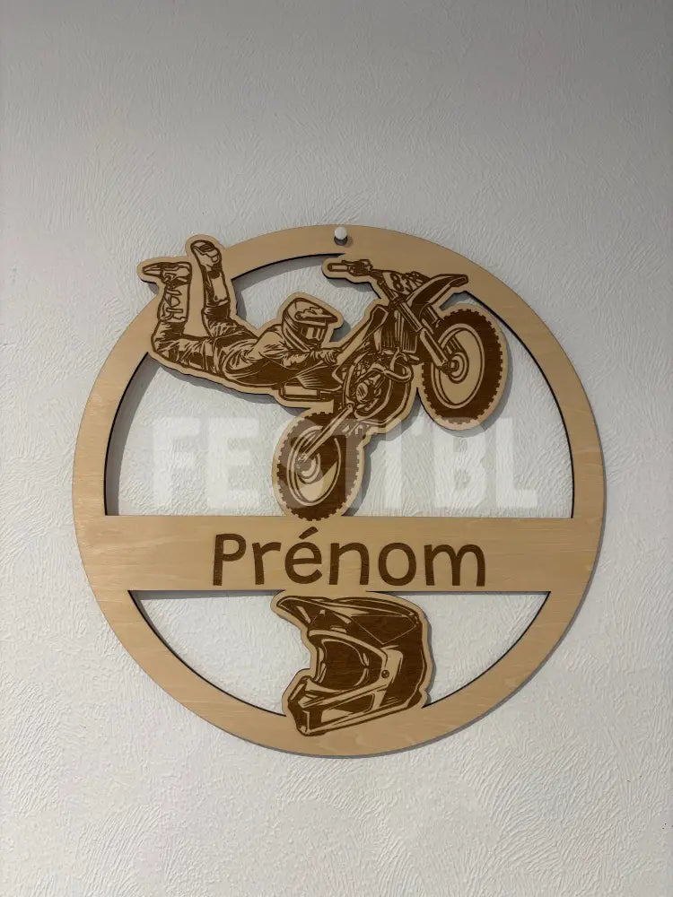Création en bois motocross personnalisable